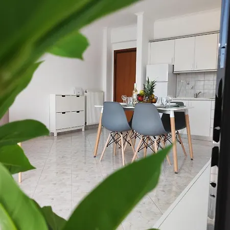 Apartment Sea Breeze Ii